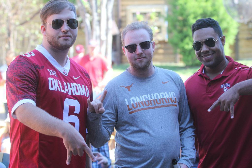 The Rustic in Uptown held its Texas OU watching party during the game on October 8 to a full house of football fans.
