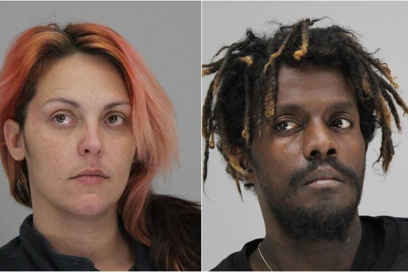 Amanda Brown y Hassan Suileman fueron arrestados por robarse paquetes en las entradas de...