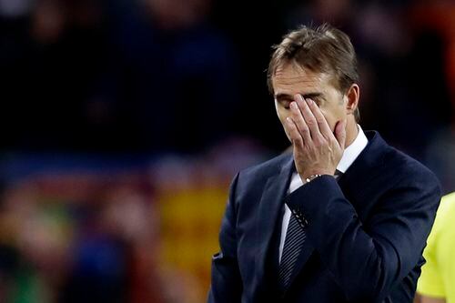 Julen Lopetegui fue despedido como entrenador del Real Madrid tras ser goleado el fin de...