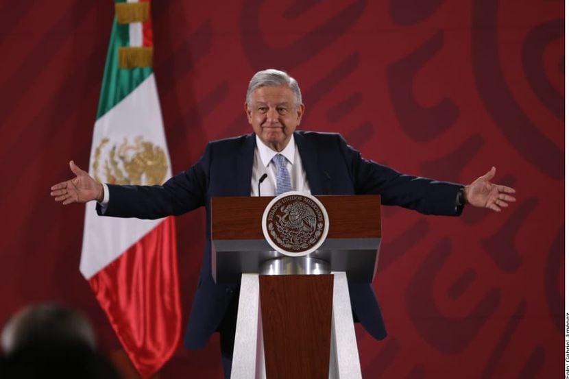 El Presidente López Obrador aseguró que eliminar los "puentes" en el próximo ciclo escolar...