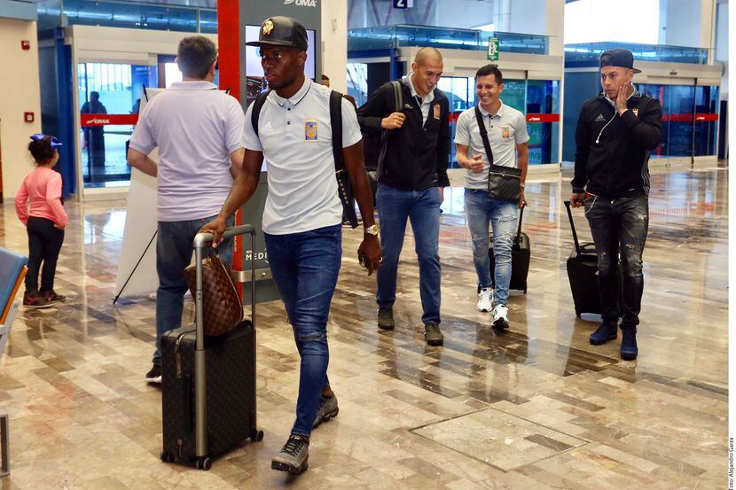 Tigres viajaron con su equipo completo para Texas para jugar dos amistosos esta semana. Foto...