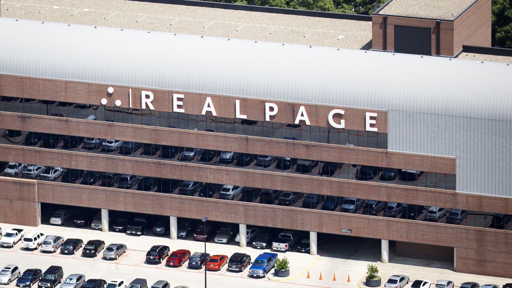 Una vista aérea de RealPage.com, una empresa de Richardson que habría sufrido el robo de...