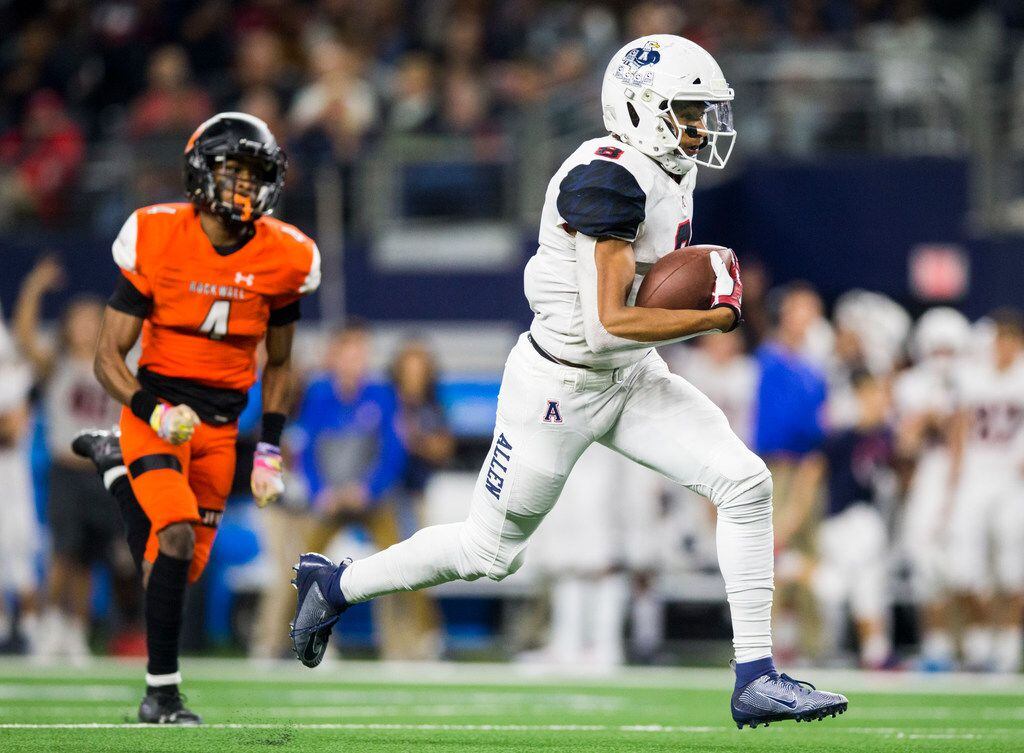Allen wide receiver Blaine Green (8) runs to the end zone for a touchdown during the second quarter of a Class 6A Division I area-round high school football playoff game between Allen and Rockwall on Friday, November 22, 2019 at AT&T Stadium in Arlington. (Ashley Landis/The Dallas Morning News)
