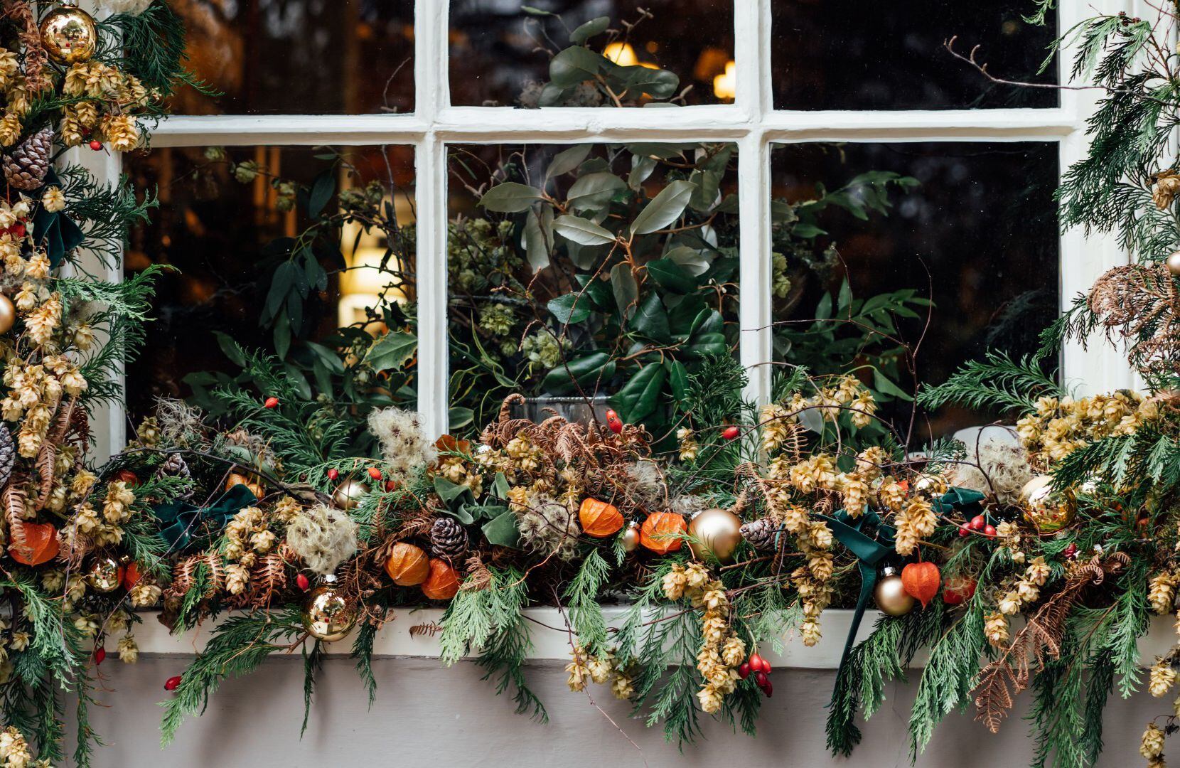 Holidays With These Ideas For Fresh Garland