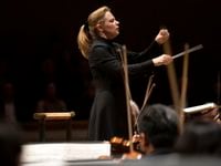 Principal Guest Conductor Gemma New leads Dallas Symphony Orchestra at Meyerson Symphony...