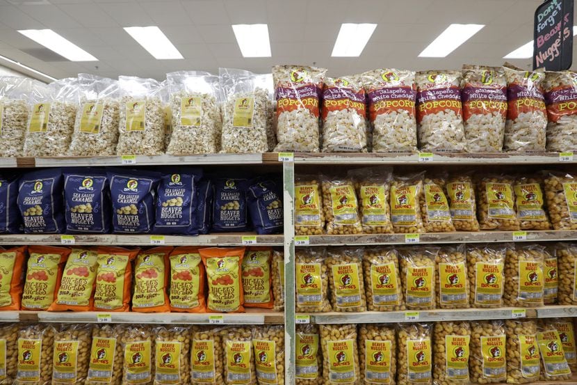 A financial advice website paid a Dallas woman $1,000 to sample and rank snacks from the...