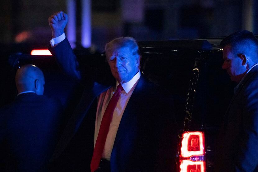 El ex presidente de Estados Unidos Donald Trump a su llegada a la Trump Tower, el martes 9...