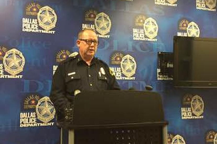 El jefe asistente de Policía, Randy Clankenbaker, discutió el incidente del domingo cuando...