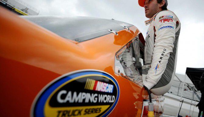 Daniel Suárez estará participando con una Toyota Tundra en la Camping World Truck Series de...