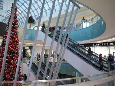 Christmas decorations surround shoppers at the Dallas Galleria mall on November 18, 2021. (Liesbeth Powers/Special Contributor)