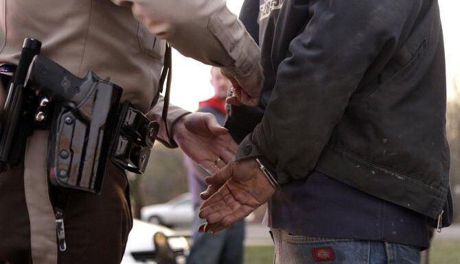Autoridades del Norte de Texas acusaron a 37 miembros de pandillas de supremacistas blancos...