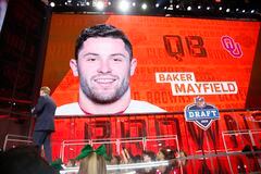 Cleveland Browns eligen a Baker Mayfield con la primera selección global del NFL Draft 2018....