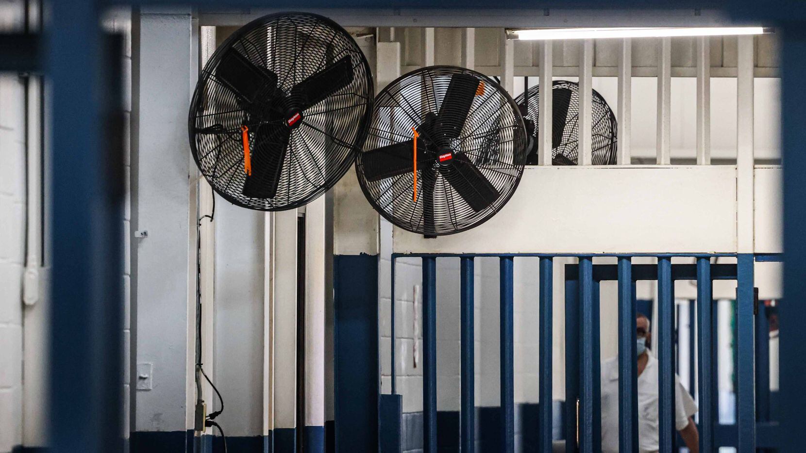 Once again, lawmakers have ignored pleas that Texas move swiftly to install air conditioning...