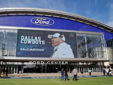 Hace una década que los Dallas Cowboys no iniciaban una temporada con un nuevo entrenador en jefe. El 8 de enero Mike McCarthy llegó al equipo para sustituir en el puesto a Jason Garrett