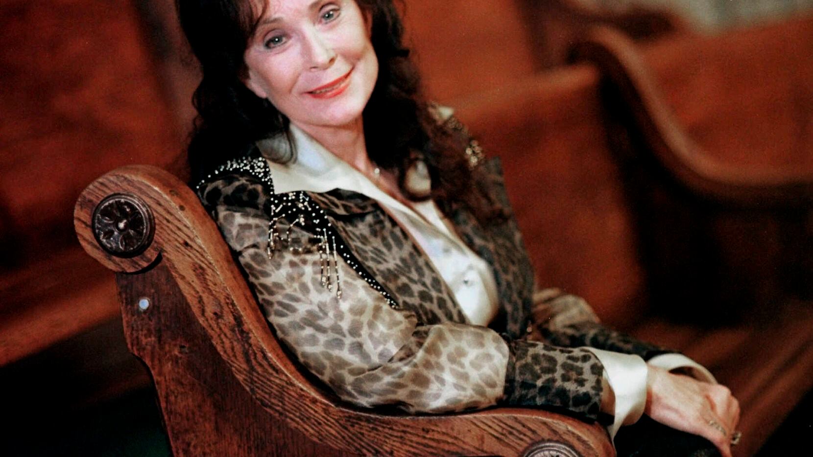 FILE - Country music great Loretta Lynn poses for a portrait in September 2000 in Nashville,...