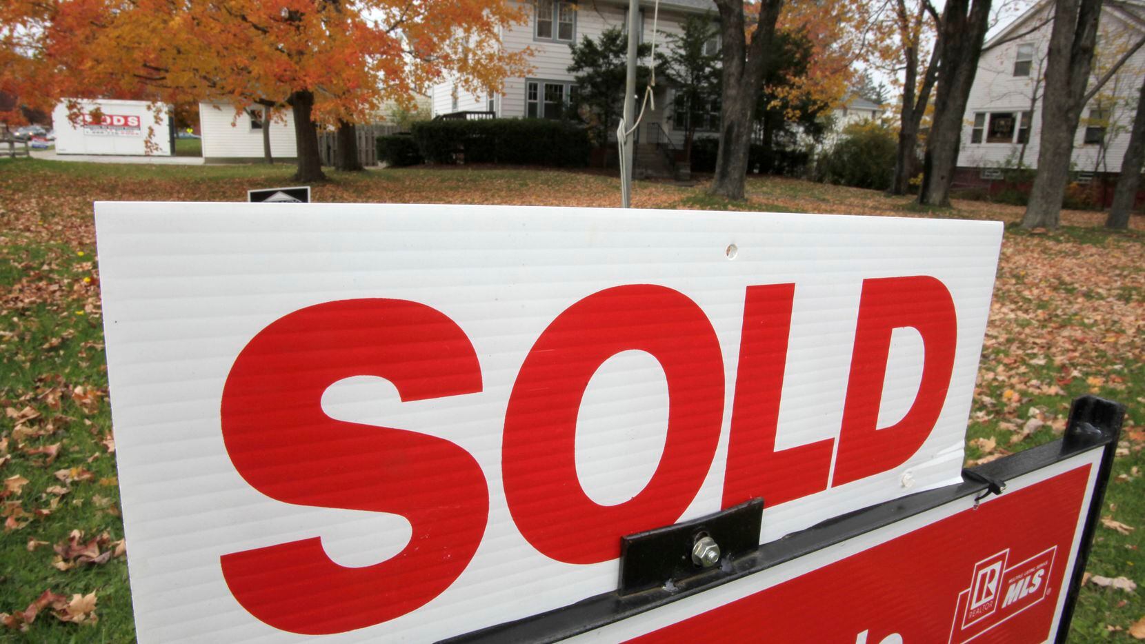 More than 1,100 D-FW homes were flipped during the third quarter.
