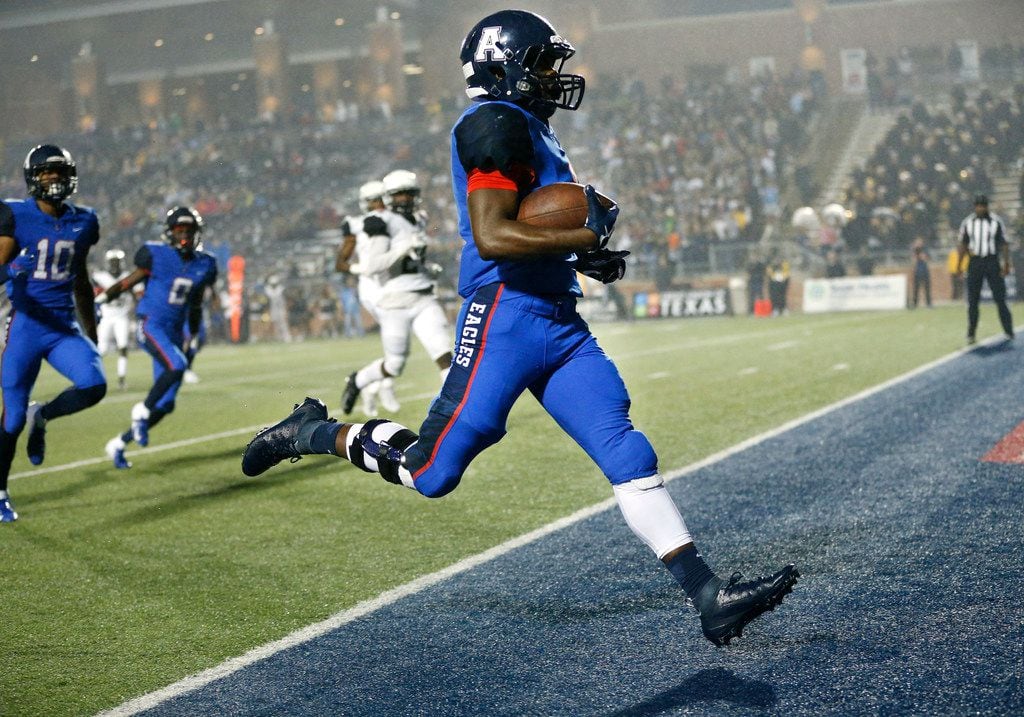 Allen running back Celdon Manning (1) strolls into the end zone for the first touchdown against Plano East at Eagle Stadium in Allen, Texas, Friday, October 12, 2018. (Tom Fox/The Dallas Morning News)