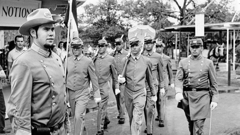 Texas Rangers-Post war use of Confederate uniforms?