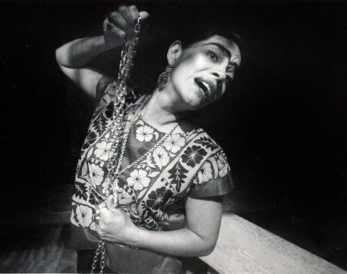 Cora Cardona como Frida Kahlo en 1988. Archivo DMN