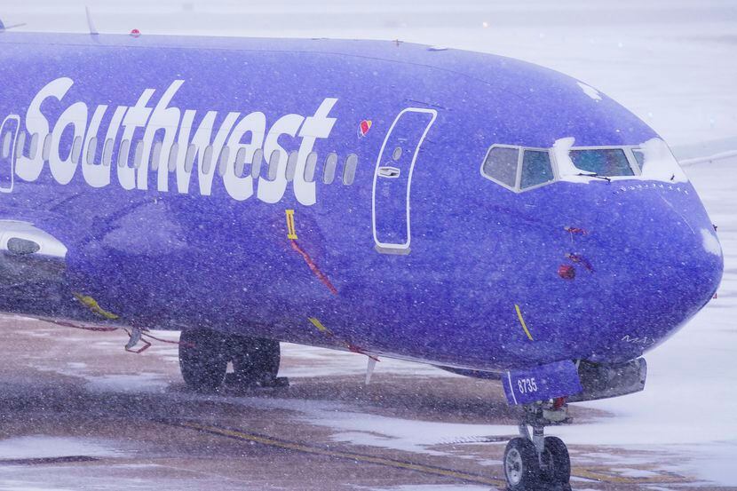 Southwest Airlines ha cancelado cientos de vuelos programados para el jueves desde y hacia...