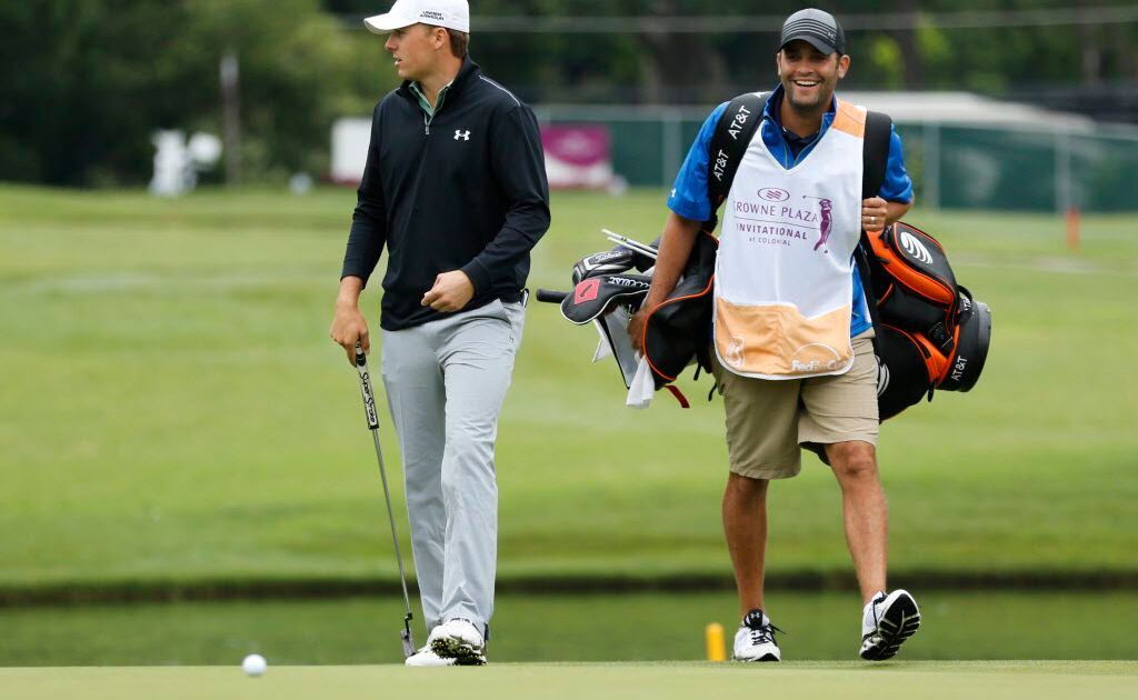 How much do caddies get paid on the pga tour What It S Like To Be The Million Dollar Caddie Of Jordan Spieth