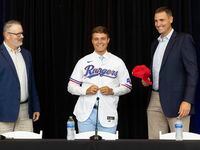 Kip Fagg (left), Texas Rangers Senior Director of Amateur Scouting, and Chris Young (right),...