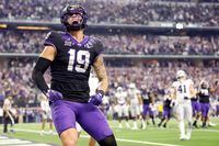 TCU Horned Frogs tight end Jared Wiley (19) celebrates his two-point conversion to tie the...