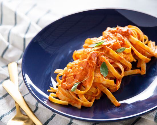 Rachael Ray's fettuccine alla vodka (also called You Won’t Be Single for Long Vodka Sauce)...