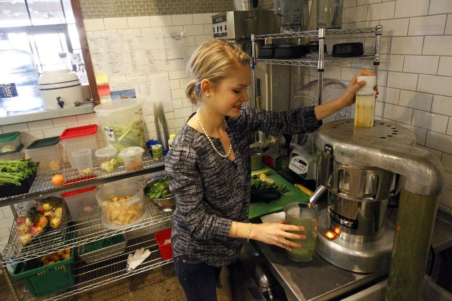 Green Grocer uses all organic produce to prepare their juices and smoothies.
