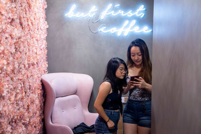 The Cutest Pink Coffee Shop in LA That You NEED On Your Instagram Feed -  Bloom by Kayla
