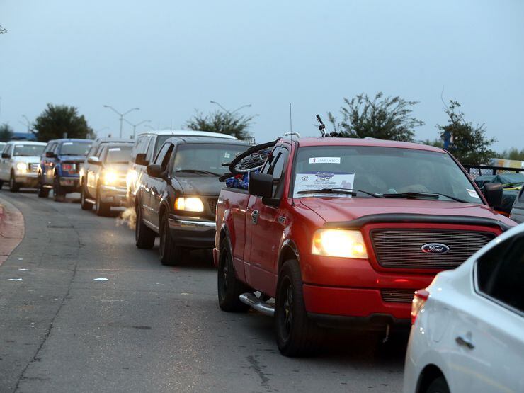 La caravana migrante suele salir desde Laredo, Texas.