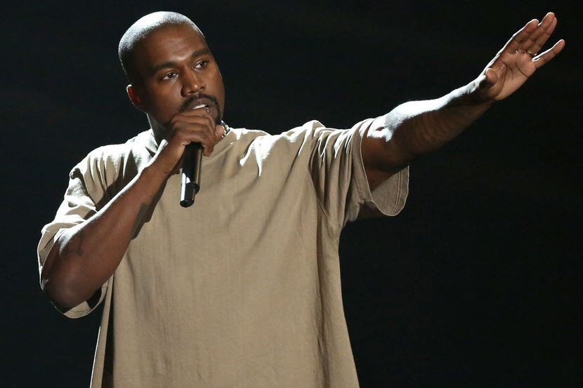 Kanye West y Drake unen fuerzas en un concierto el 9 de diciembre de 2021 a beneficio para...