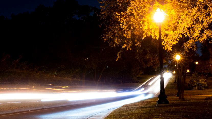 Dallas upgrading 1,000 street lights to LED, expanding Wi-Fi to needed areas