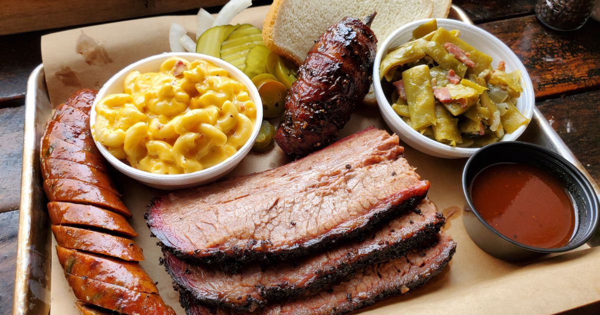 8 D-FW food weekends for families, dive bar lovers, vegetarians, and your elitist New York friend