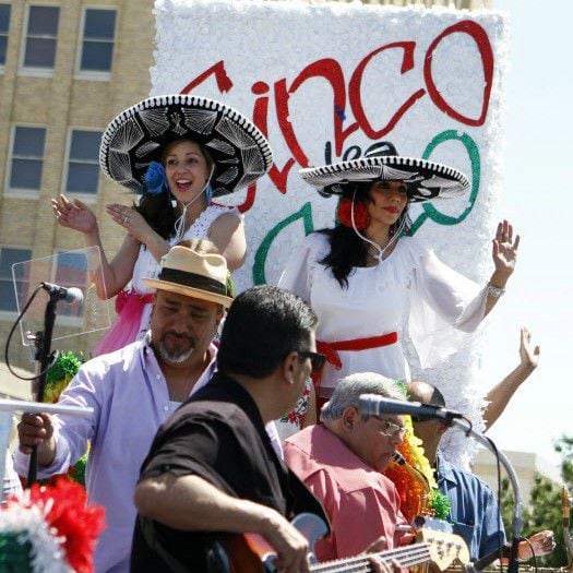 Dallas Cinco de Mayo parade