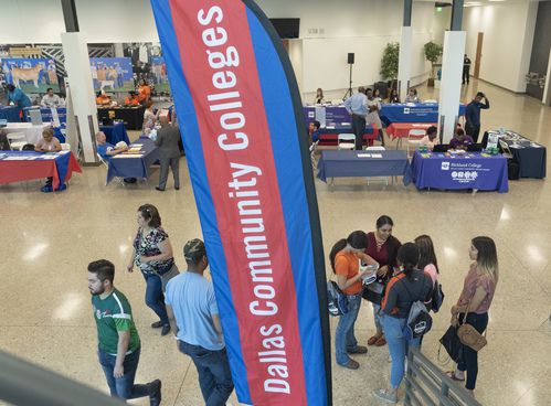 Los DCCCD realizaron su feria de educación en Fair Park. REX C. CURRY/Especial para DMN