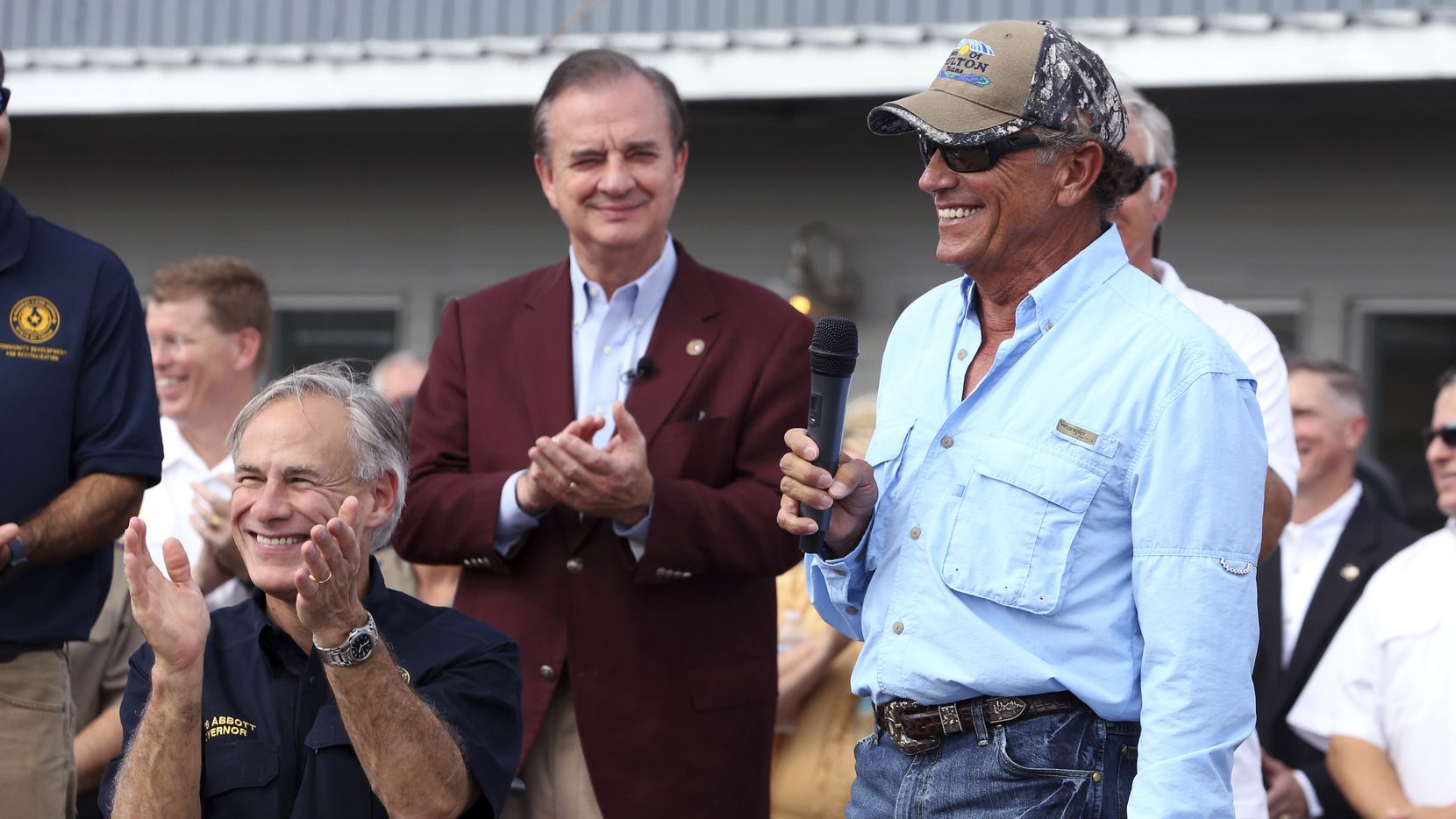 George Strait reassures Rockport residents hit by Harvey: 'We can't be ...