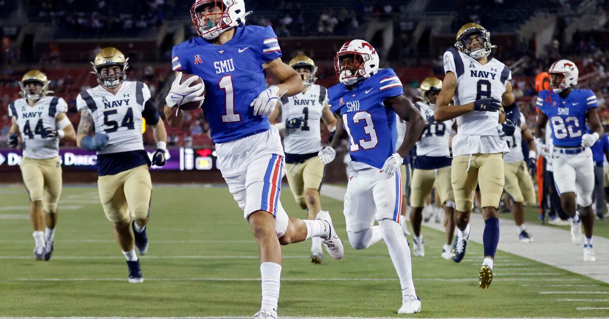 Trot forward! See photos from SMU's conference win over Navy