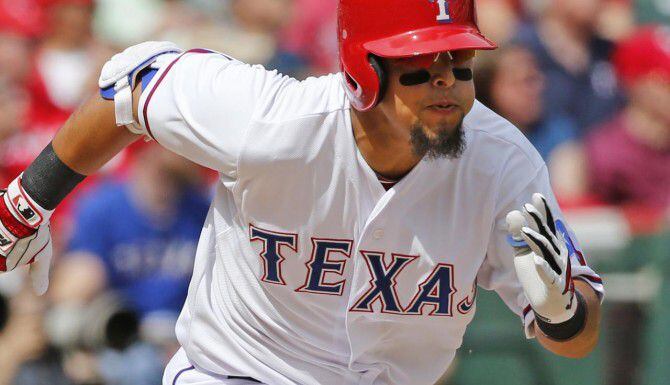 El segunda base de Texas Rougned Odor tiene .148 de promedio de bateo en la campaña....