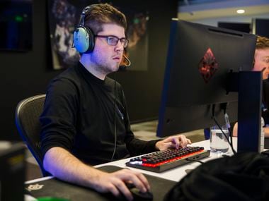Dallas Fuel's William “Crimzo” Hernandez  practices on Wednesday, January 29, 2020 at Envy Gaming headquarters in Dallas. (Ashley Landis/The Dallas Morning News)