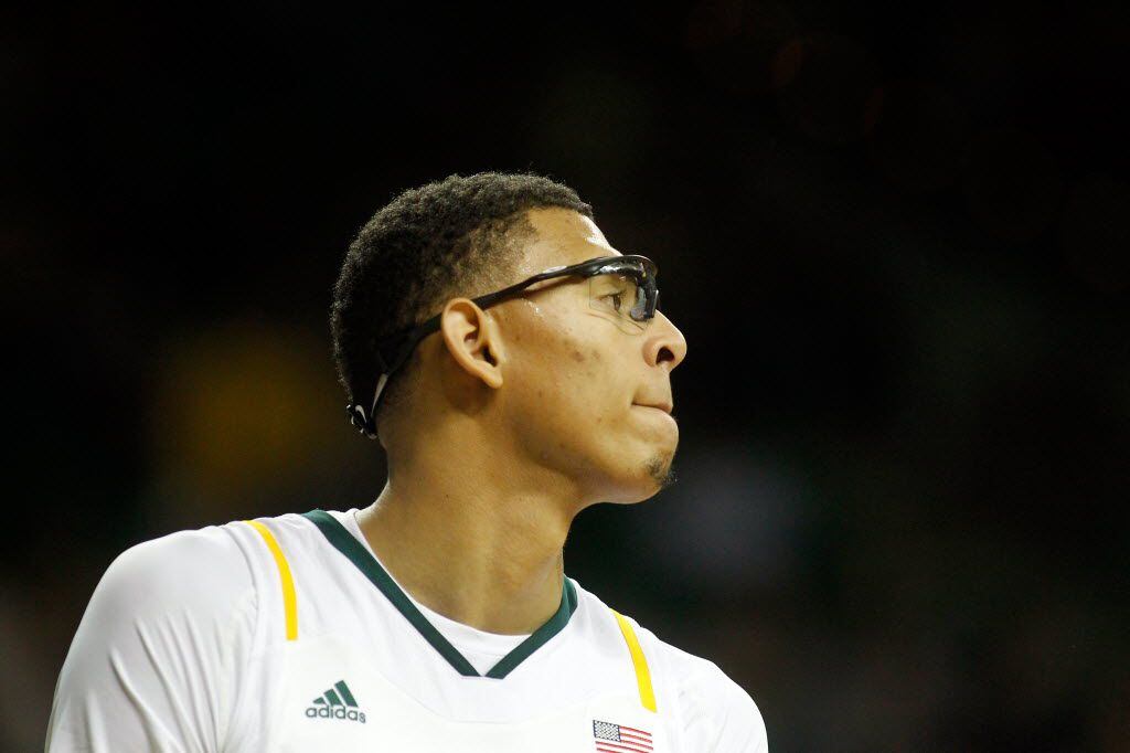 Baylor Bears center Isaiah Austin (21) faces Texas in the first half at the Ferrell Center...