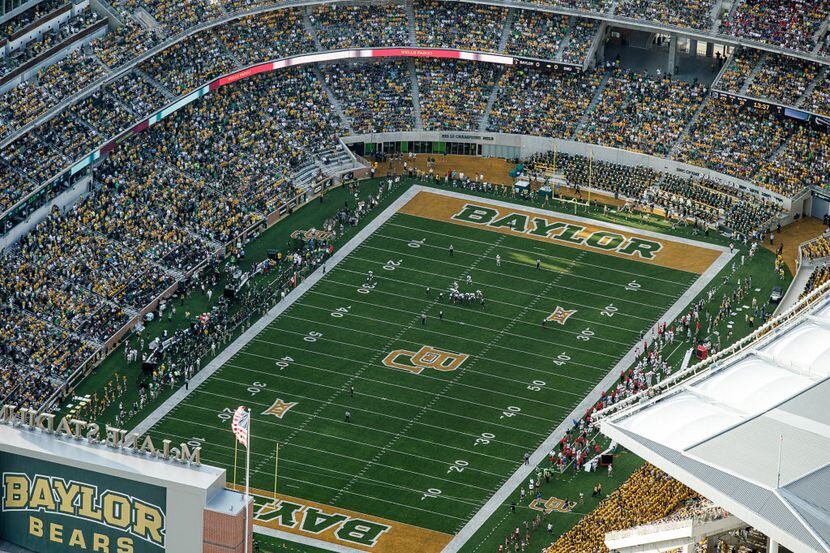 Baylor University fans packed McLane Stadium during the inaugural game against Southern...