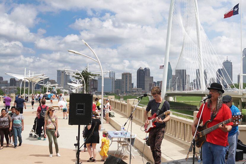 A band performs on the Ronald Kirk Pedestrian Bridge in Dallas.