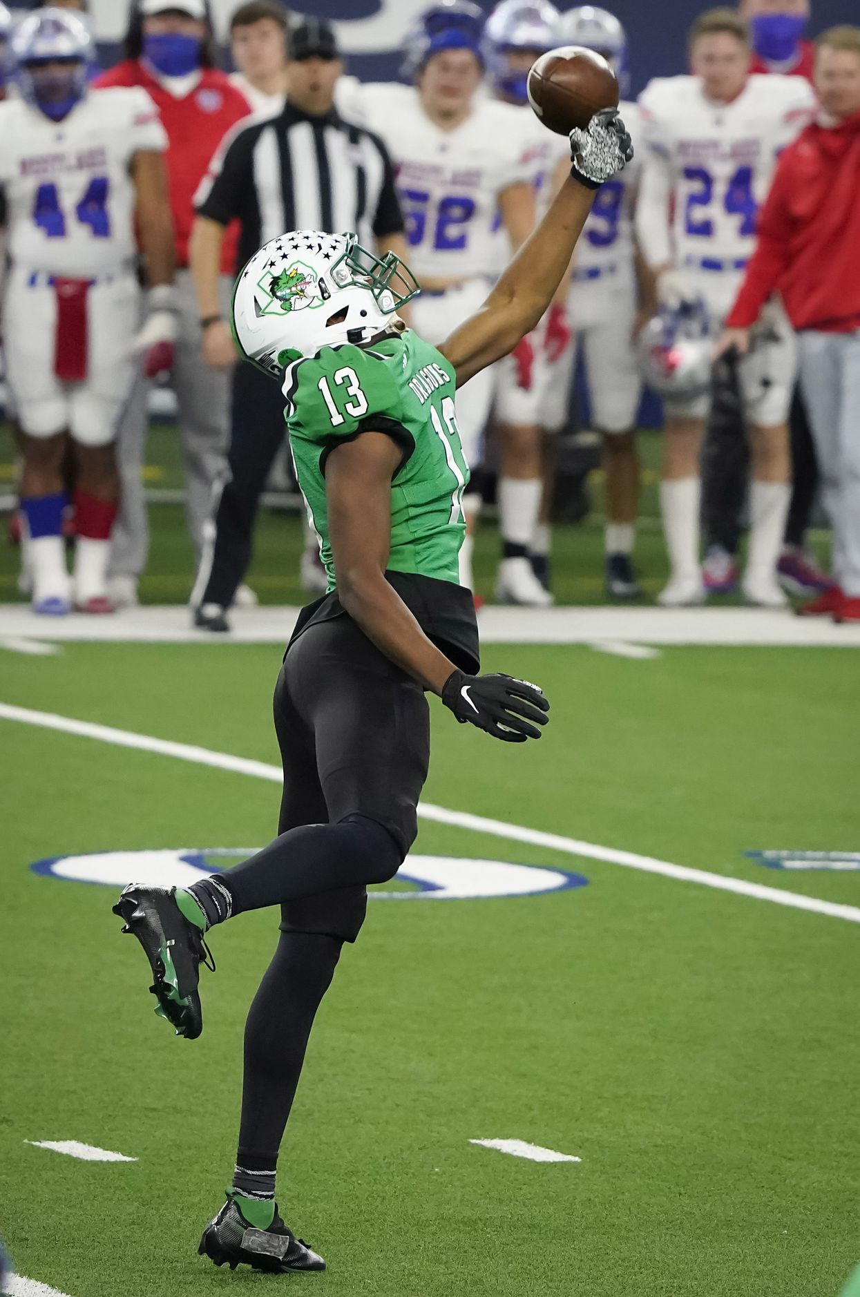 A pass goes of the hands of Southlake Carroll tight end RJ Maryland on a fourth down play...