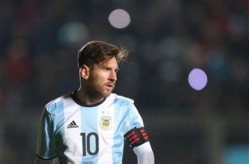 Lionel Messi se perdería el inicio de la copa por lesión. Foto AP
