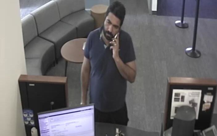 Arsheep Singh, padrastro de Noel Rodríguez-Álvarez, fue visto depositando $8,000 en efectivo...