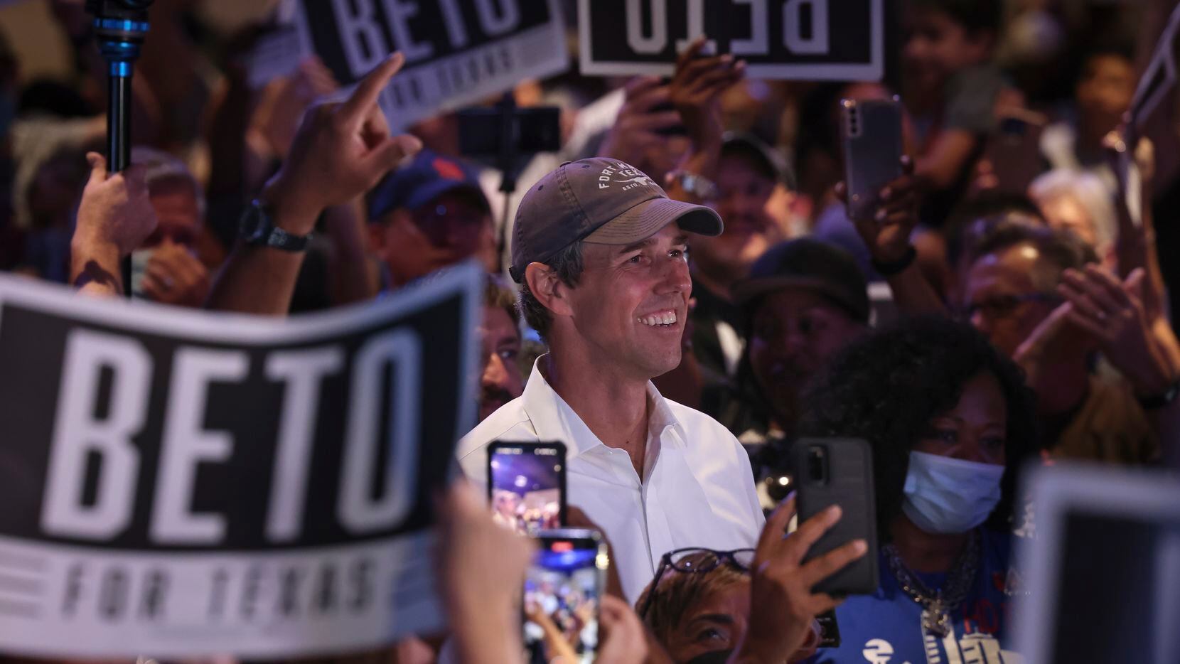 Democratic Governor Candidate Beto O'Rourke walks through the crowd, Saturday, August 20,...