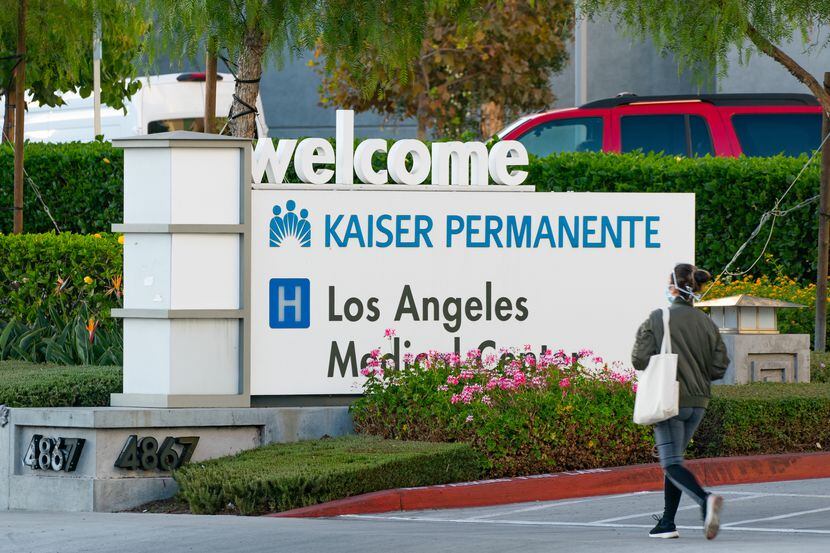 En esta fotografía de archivo de noviembre de 2020, se ve el Centro Médico Kaiser...