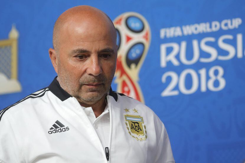 Jorge Sampaoli deja de ser el técnico de Argentina y aparecen cinco nombres de candidatos...