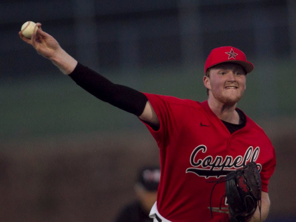 Coppell pitcher Chayton Krauss (25) delivers a pitch to a Hebron batter during the bottom of...
